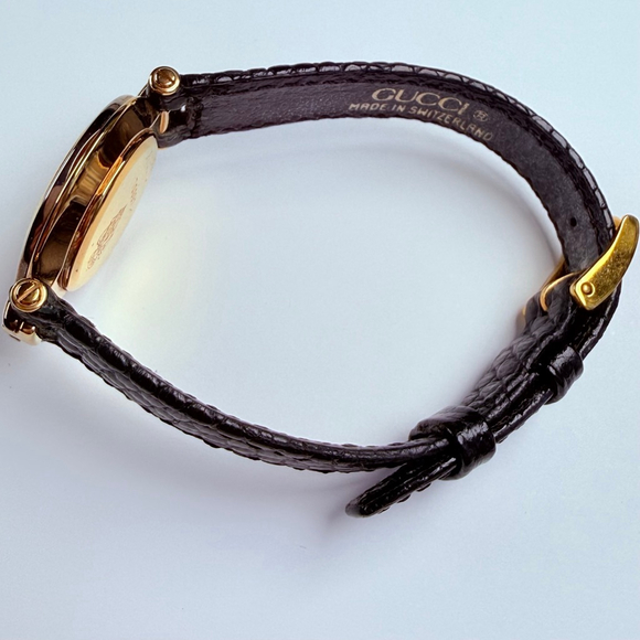 GUCCI Ladies 18K Gold Plated 4500L Swiss Watch VTG Box Papers Receipt BNIB 90's - Picture 9 of 13